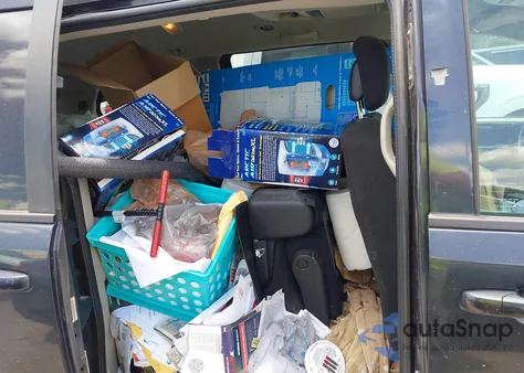 2013 Dodge Grand Caravan Sxt from USA, damaged, VIN 2C4RDGCG4DR718353